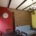 Mahalo House Guest house *