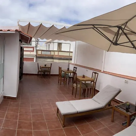 Mahalo House Pensionat *